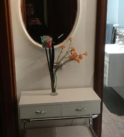 Dream House Toti - Near Railway Station Renewed Apartment Bari