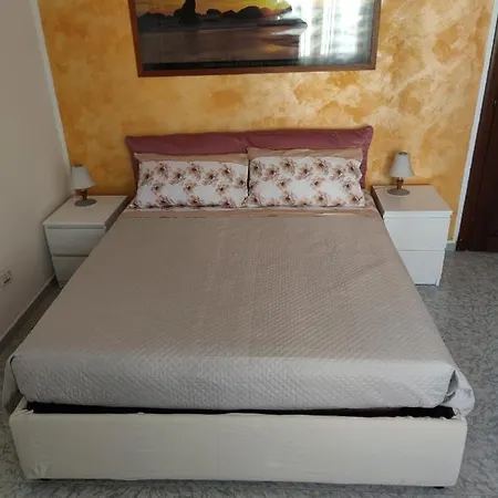 Dream House Toti - Near Railway Station Renewed Apartment *