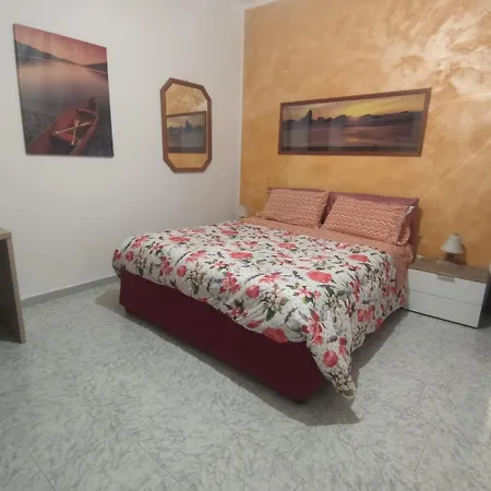 Appartement Dream House Toti - Near Railway Station Renewed